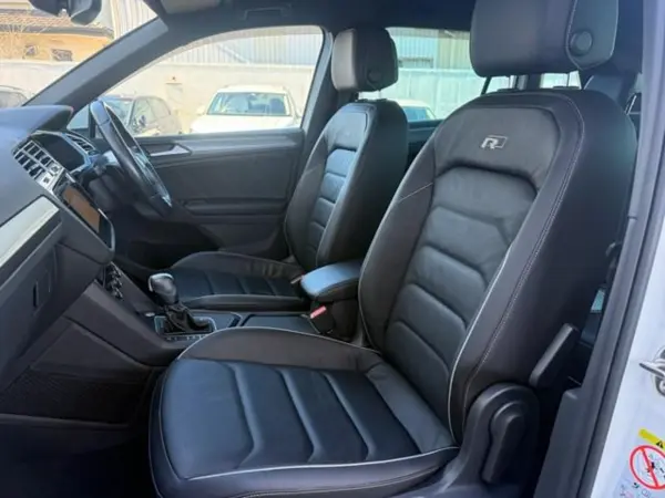 Volkswagen Tiguan TSI R-Line Dynaudio Certified Used Car Leather Seats One Owner (White) — photo 8
