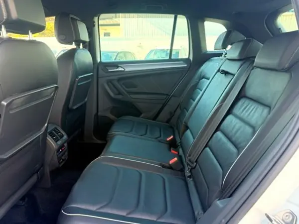 Volkswagen Tiguan TSI R-Line Dynaudio Certified Used Car Leather Seats One Owner (White) — photo 9
