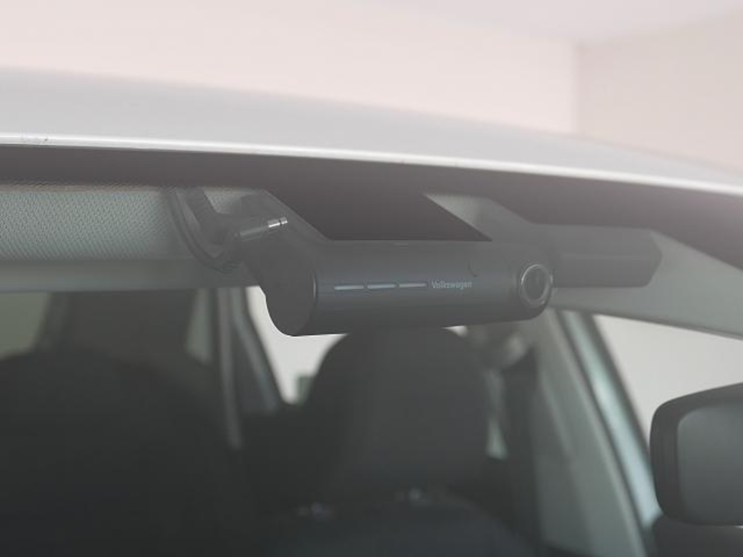 2024 Volkswagen Polo — photo 2