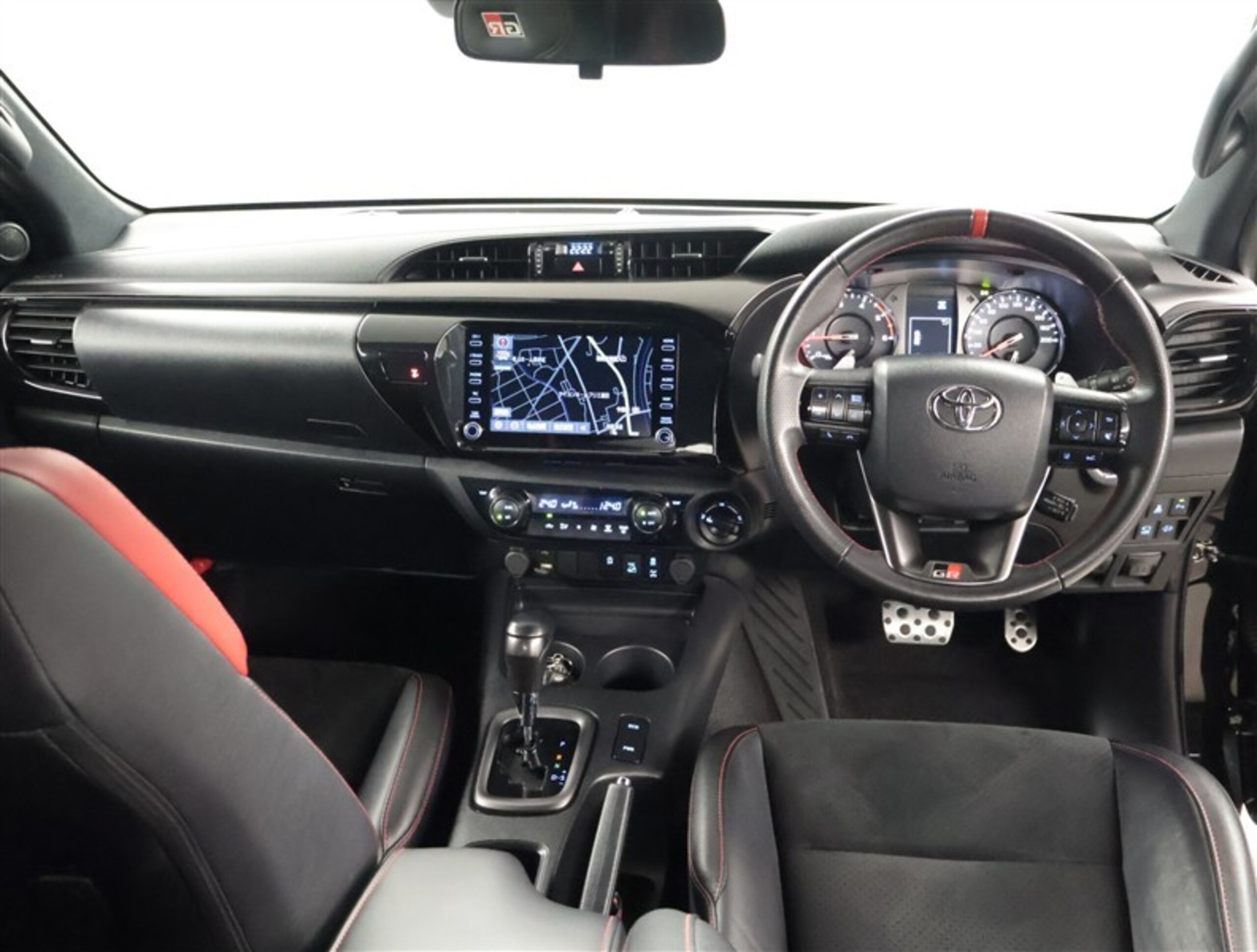 Toyota Hilux 2.4 Z GR Sport Diesel Turbo 4WD — photo 7