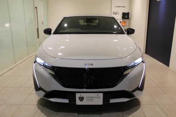 2025 Peugeot 308 — photo 2