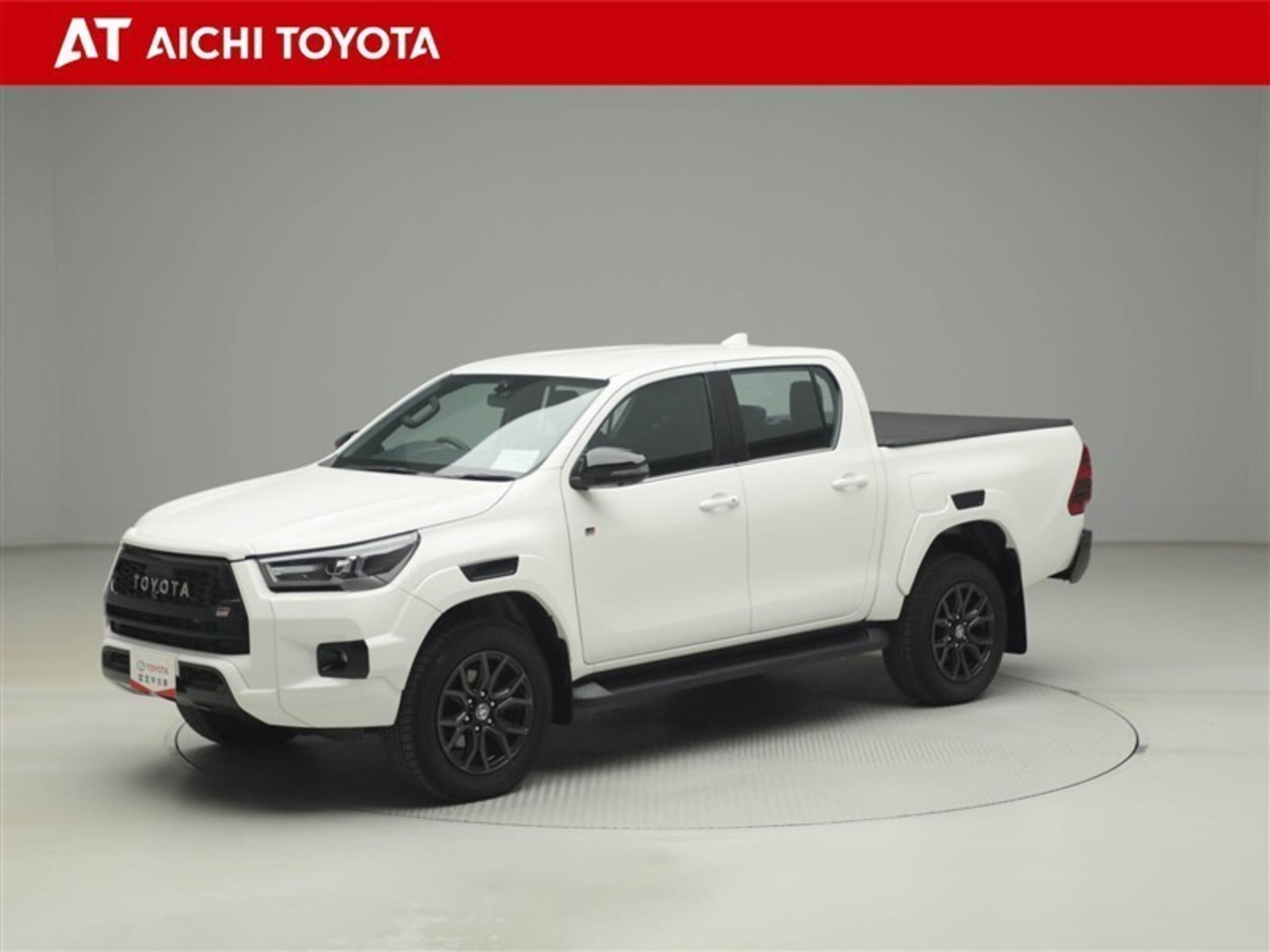 2023 Toyota Hilux — photo 2