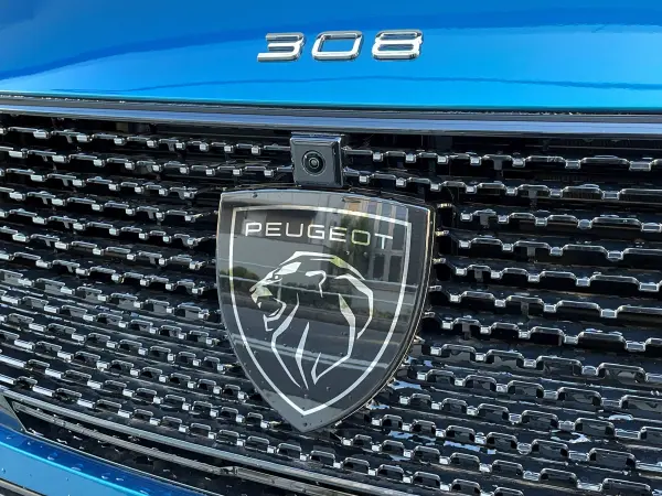Peugeot 308GT Hybrid — photo 9