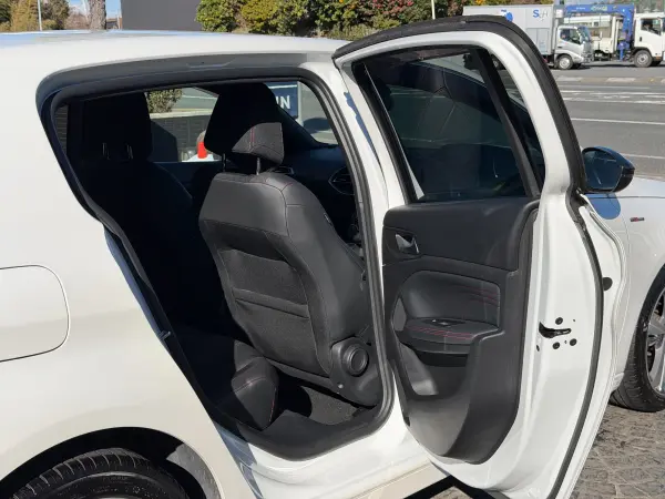 Peugeot 308 GT Line Certified Used Car — photo 9