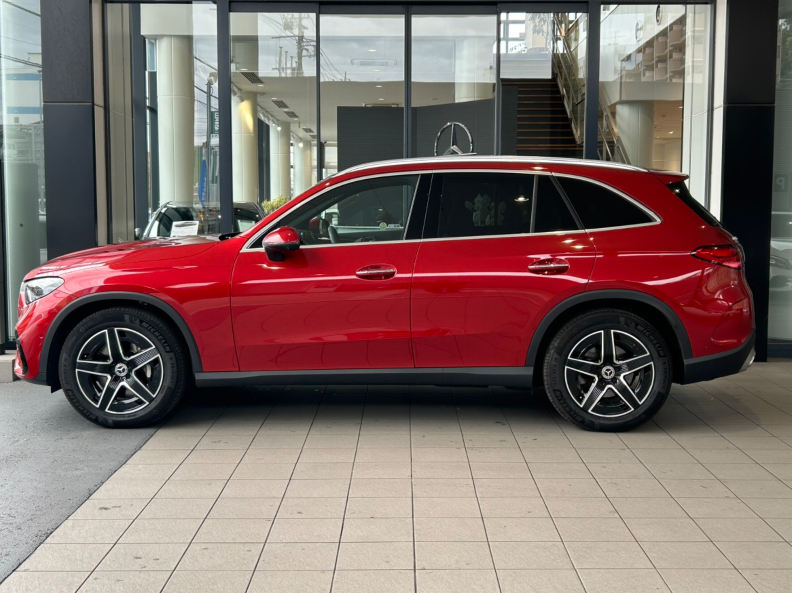 2023 Mercedes-benz Glc — photo 2