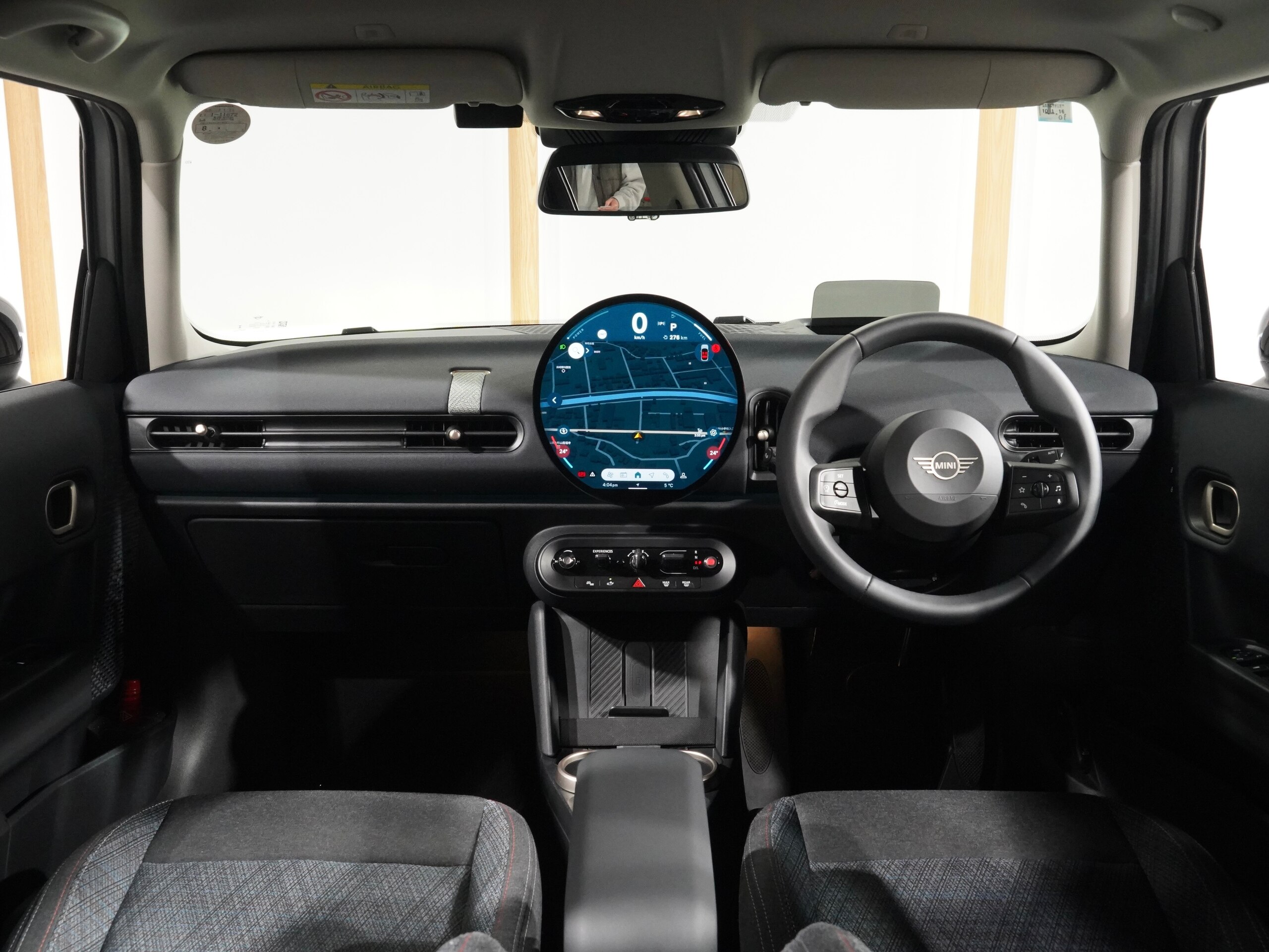 2025 Mini Cooper — photo 2
