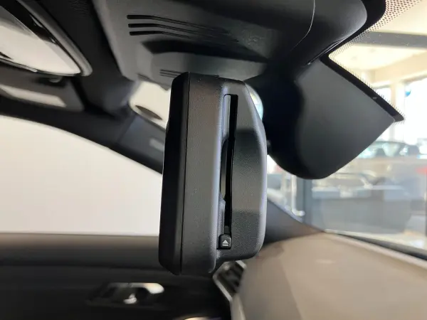 BMW 3 Series 320i M Sport Certified Used Car — photo 9