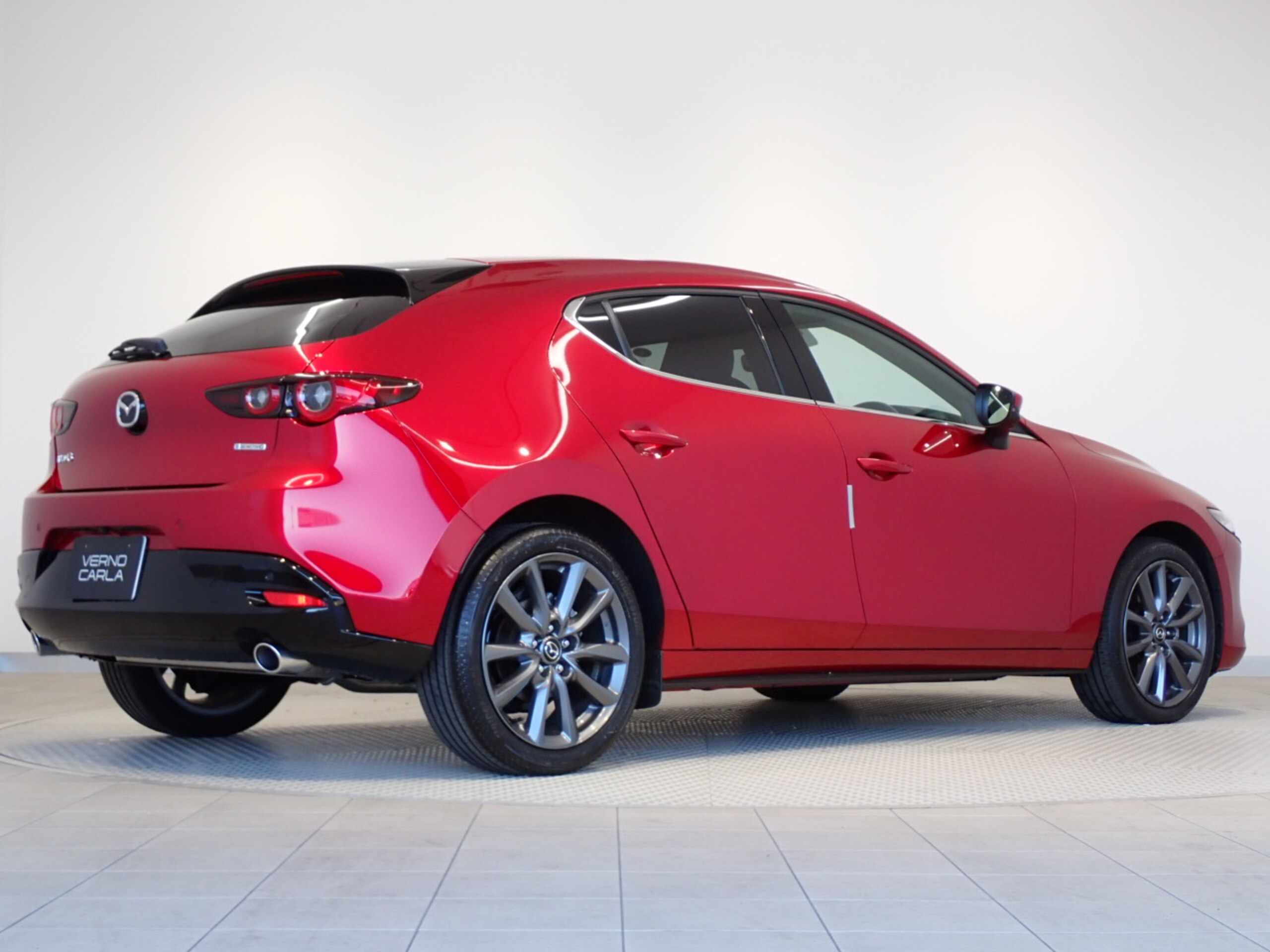 2025 Mazda 3 Fastback — photo 2