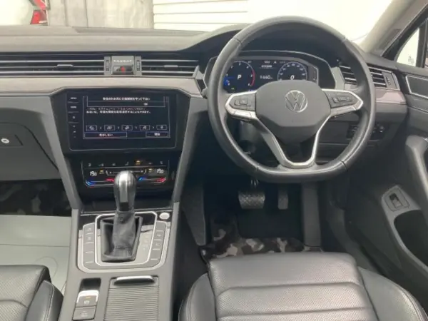 Volkswagen Passat Variant TDI Elegance Advance Diesel Turbo 18-inch AW Matrix LED Leather Seats Seat Heater/Ventilation Travel Assist (Driver Assistance System) Lane Change Assist Parking Assist Power Tailgate Apple Car Play Compatible Surround View Camera (Manganese Gray Metallic) — photo 9