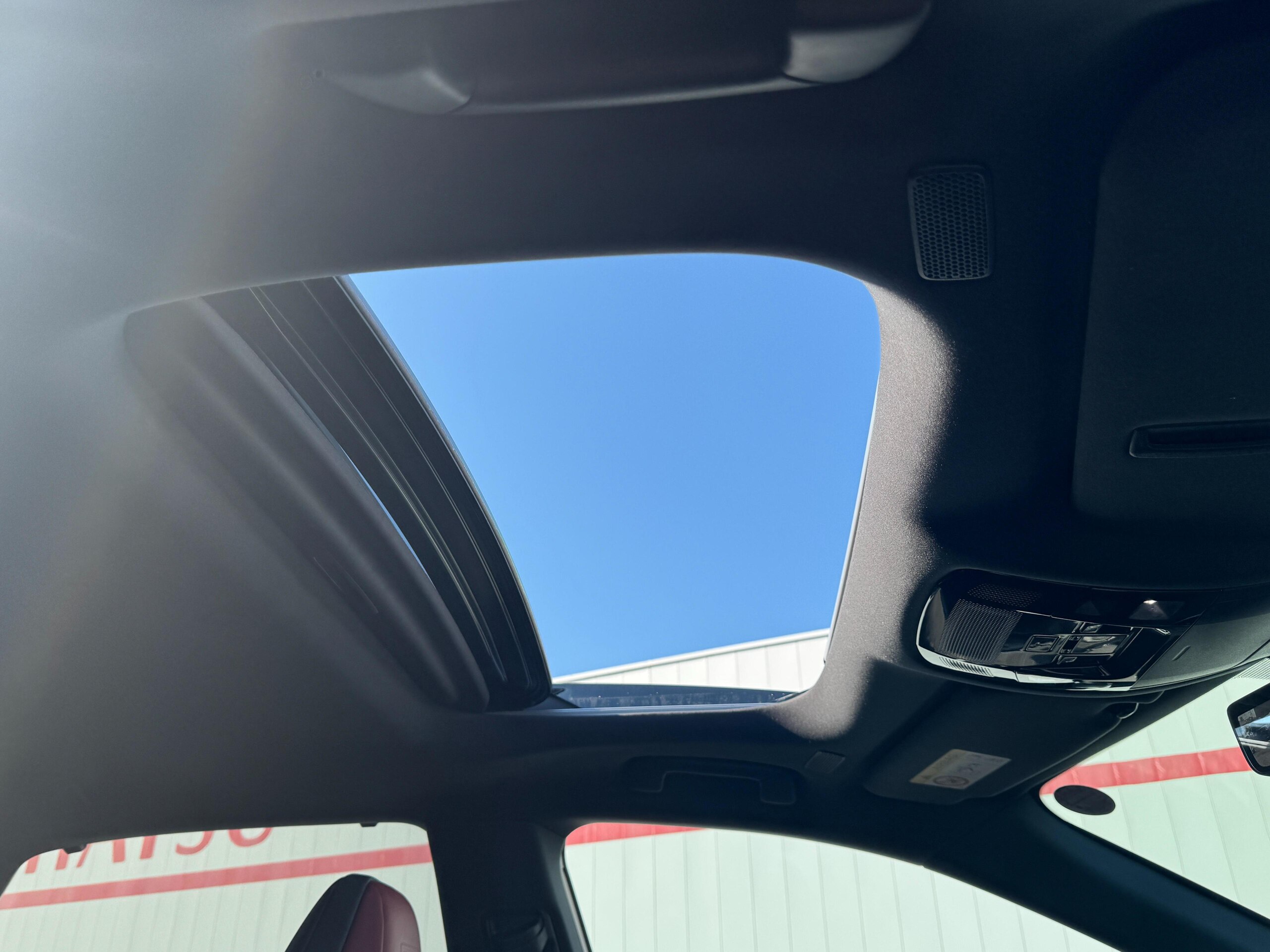 2023 Lexus Rx — photo 3