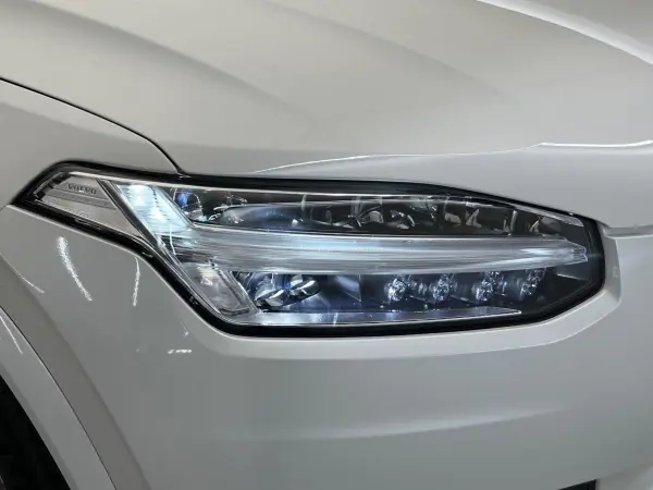 Volvo XC90 Ultimate B5 AWD 4WD Certified Used Car Google Model Bowers & Wilkins Sunroof 360° View Camera Seat Ventilation Pilot Assist White Leather Seats Power Seats with Memory Function Bluetooth (Crystal White Premium Metallic) — photo 9