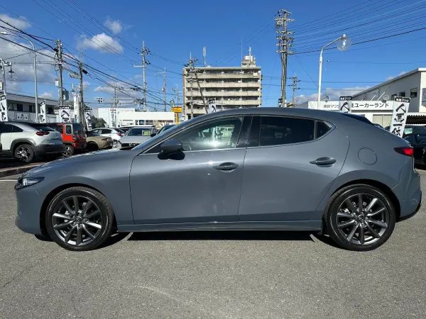 2020 Mazda 3 Fastback — photo 3