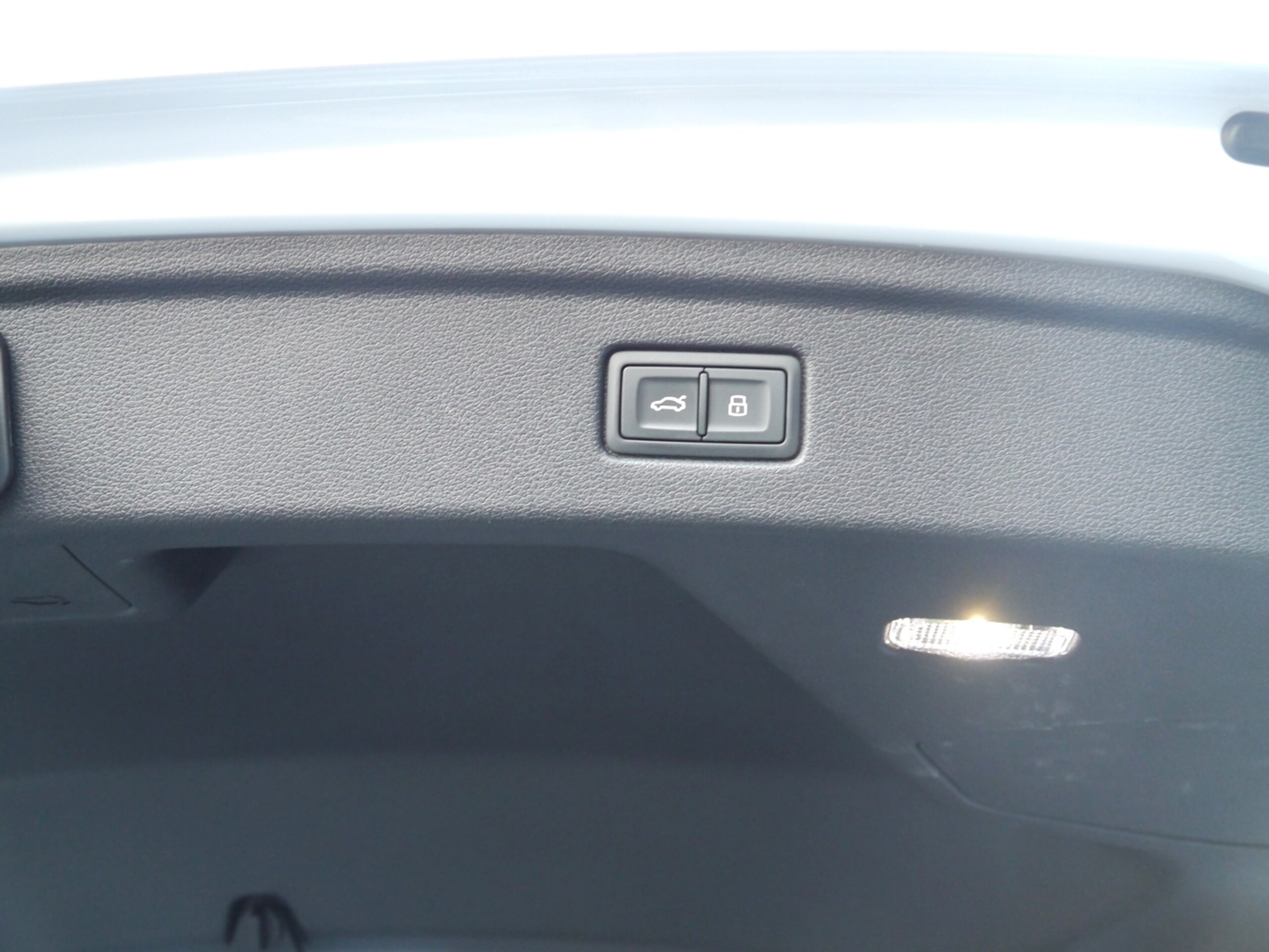 Audi A5 Sportback 40 TFSI Sport with Matrix LED & Assistance Certified Used Car — photo 9