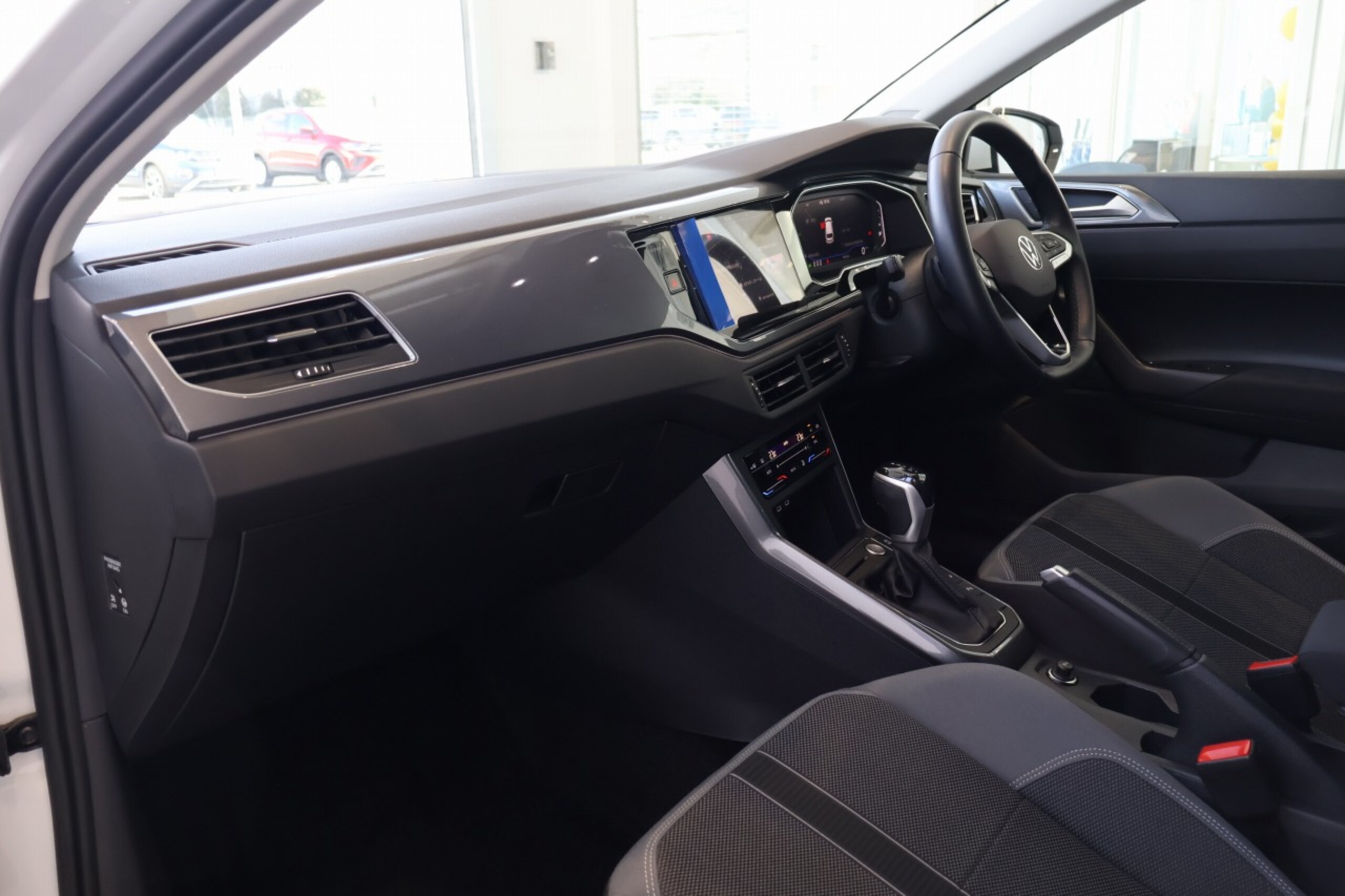 Volkswagen Polo TSI Style Demo Car — photo 9