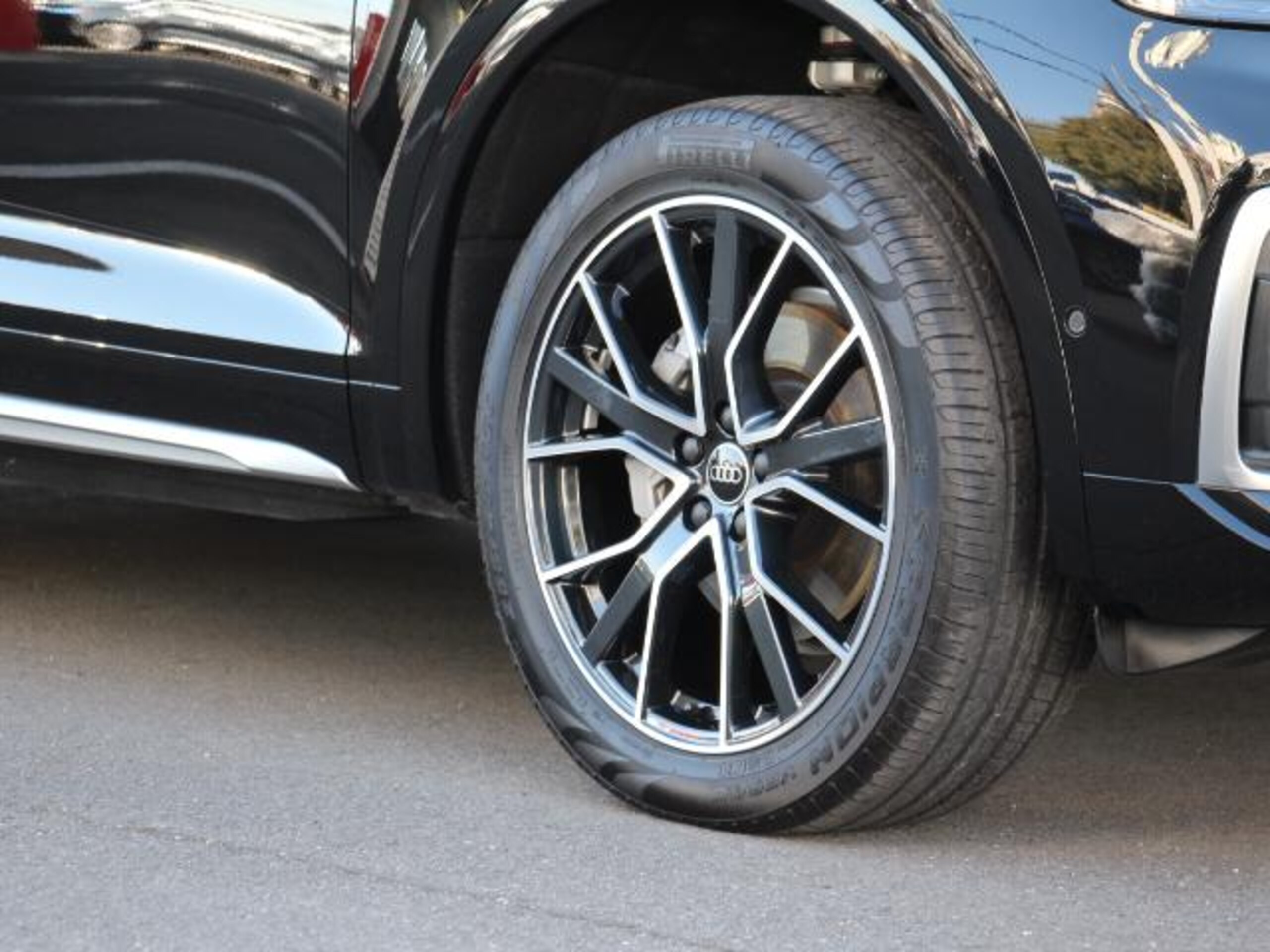 2025 Audi Q5 — photo 3