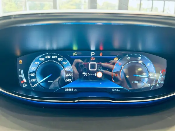 2021 Peugeot 3008 — photo 3