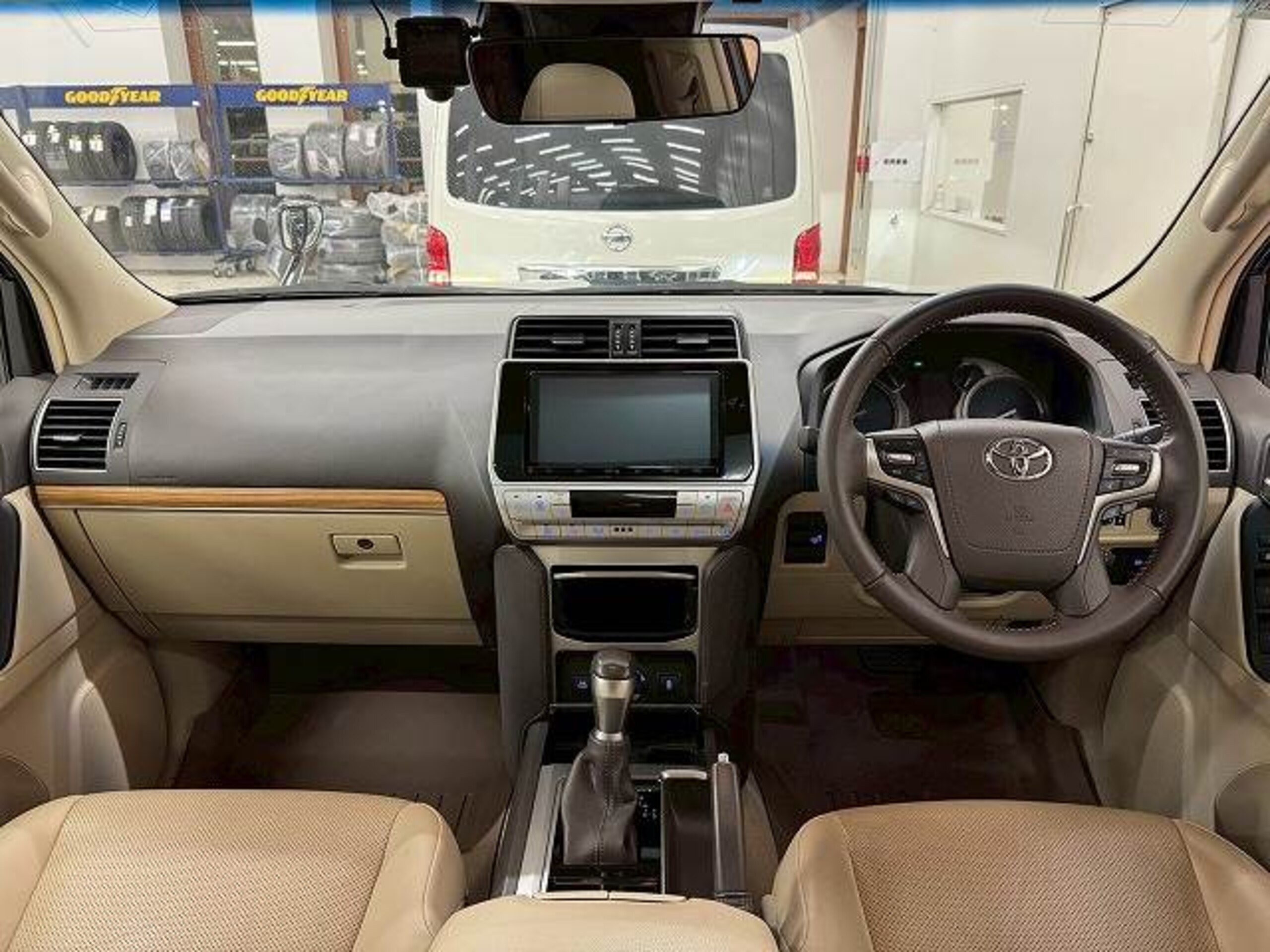 2022 Toyota Landcruiser Prado — photo 2