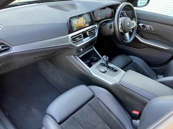 2021 Bmw 3 Series — photo 2