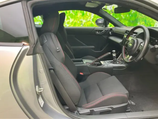 Subaru BRZ 2.4 R — thumbnail 1