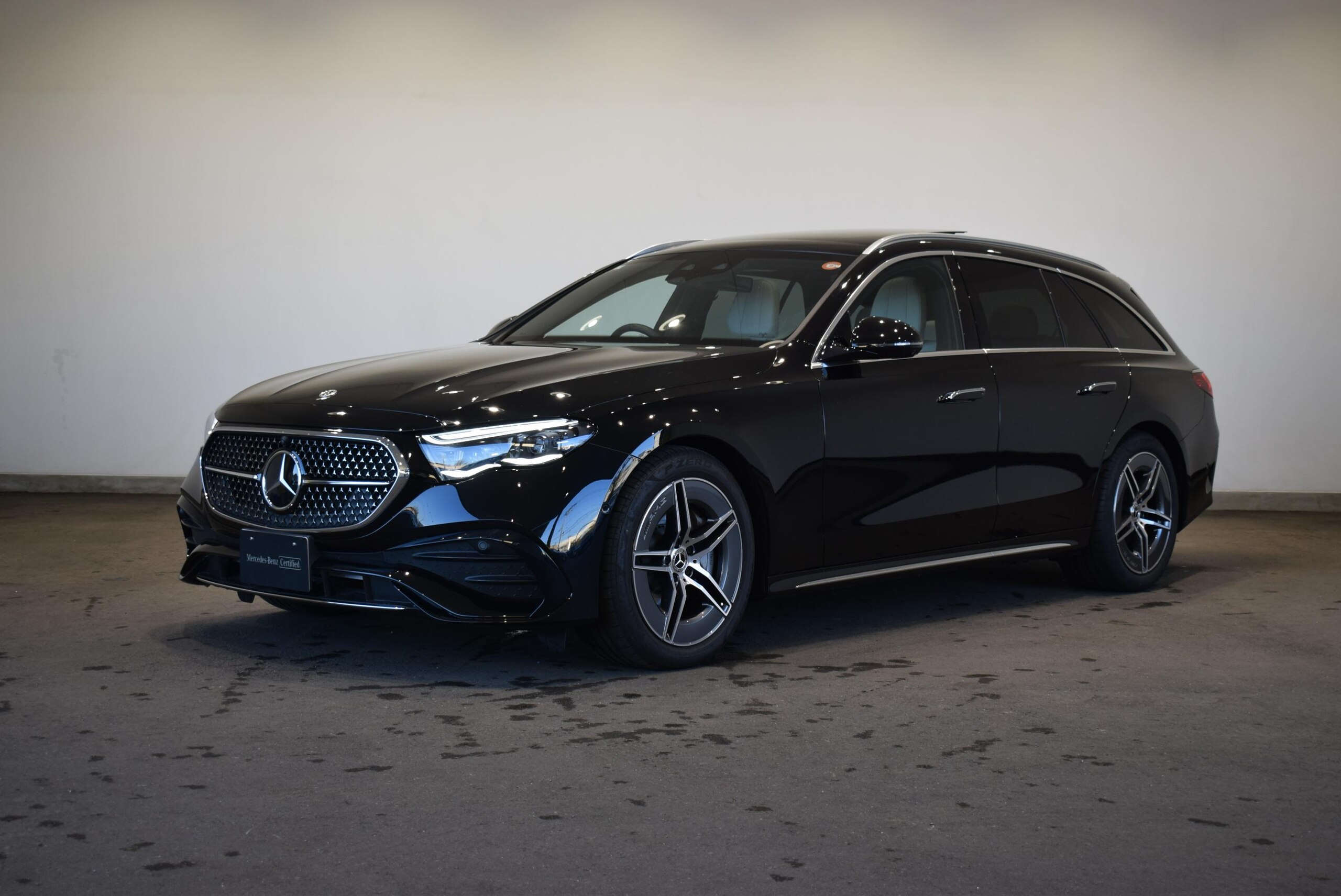 Mercedes-Benz E-Class Wagon E200 Avantgarde AMG Line Package (ISG Model) MP202501 Demo Car, Leather EX, Panoramic Roof (Obsidian Black)