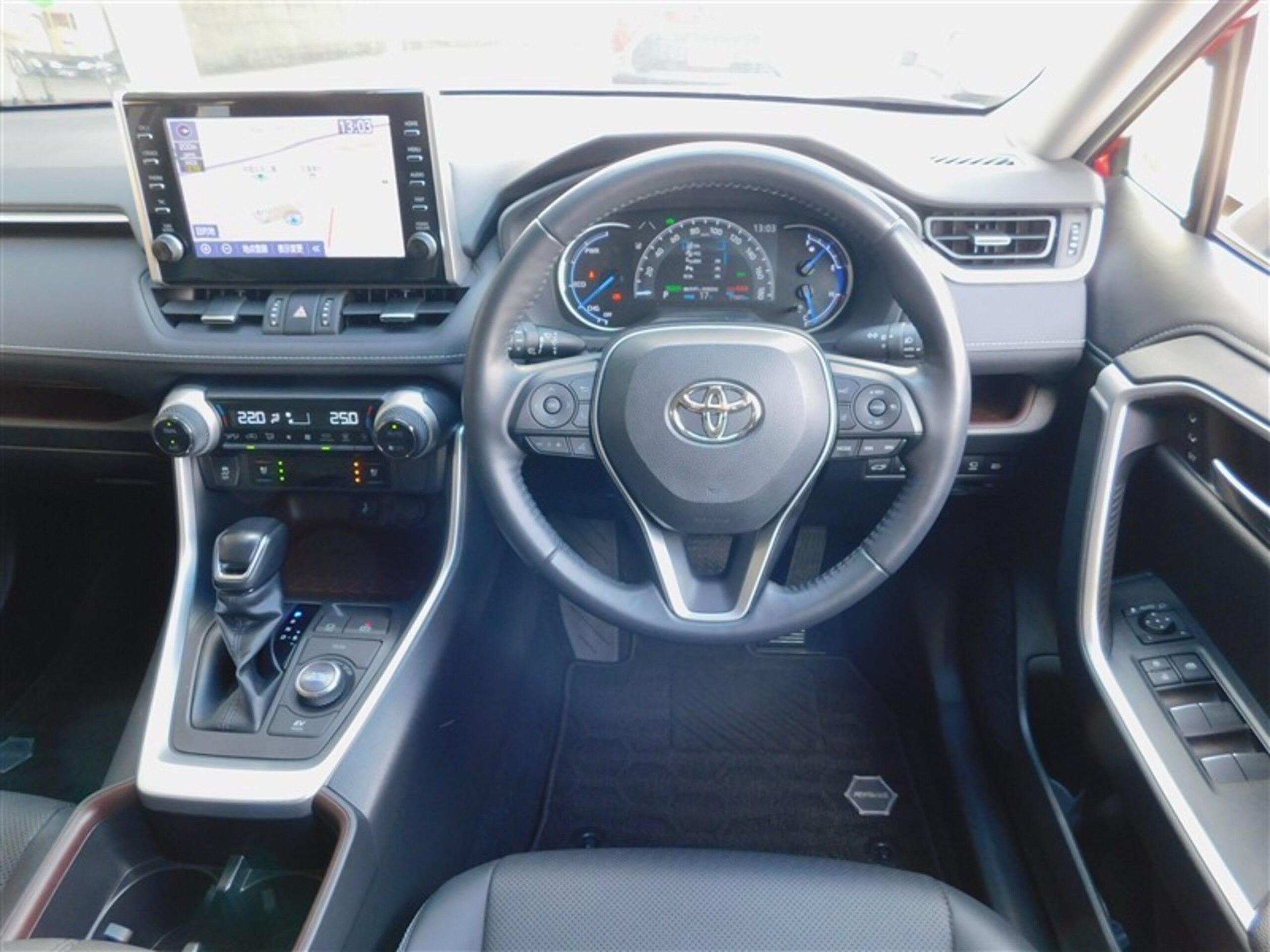 Toyota RAV4 2.5 Hybrid G E-Four 4WD — photo 7