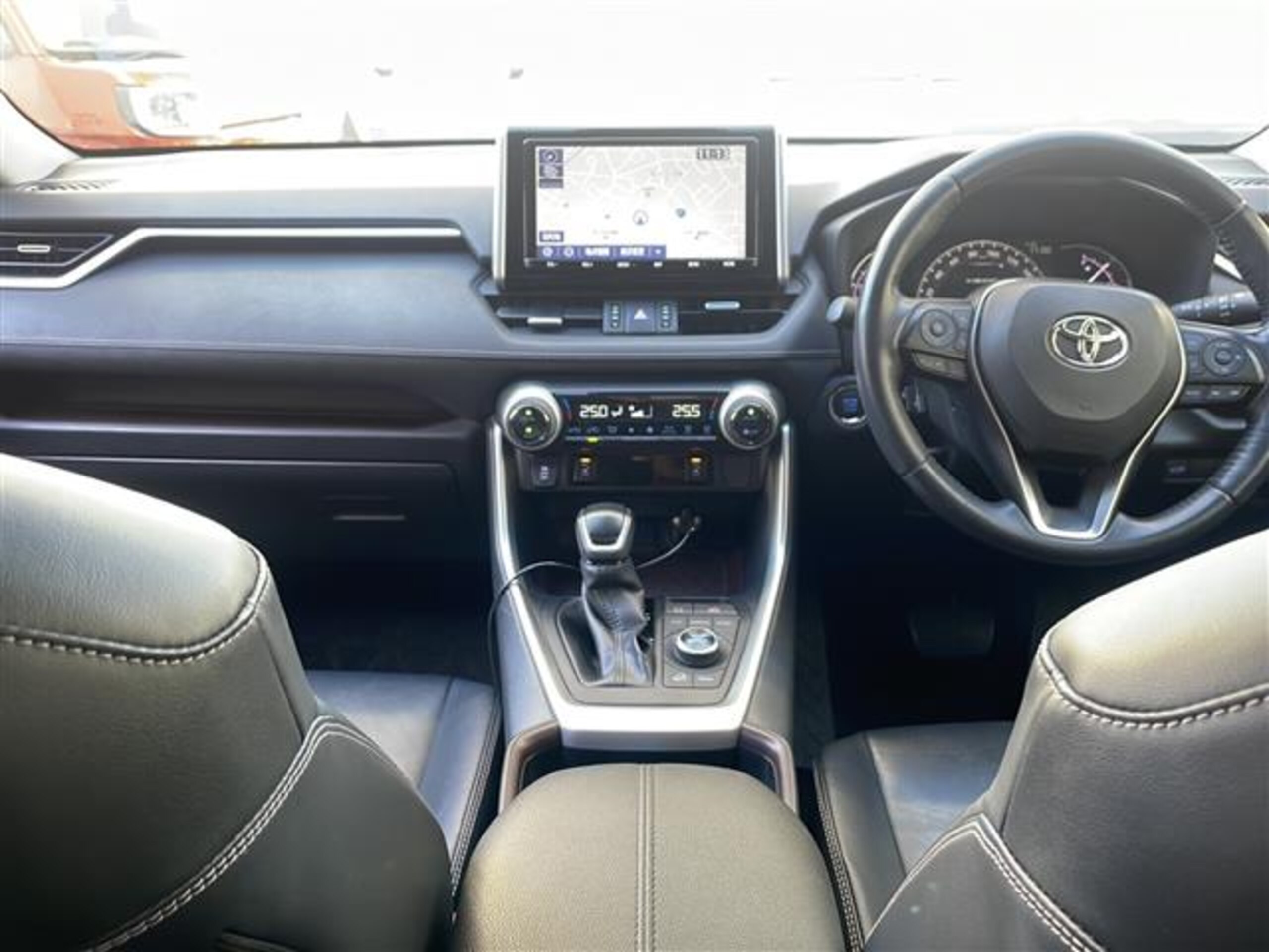 2019 Toyota  Rav4 — photo 2