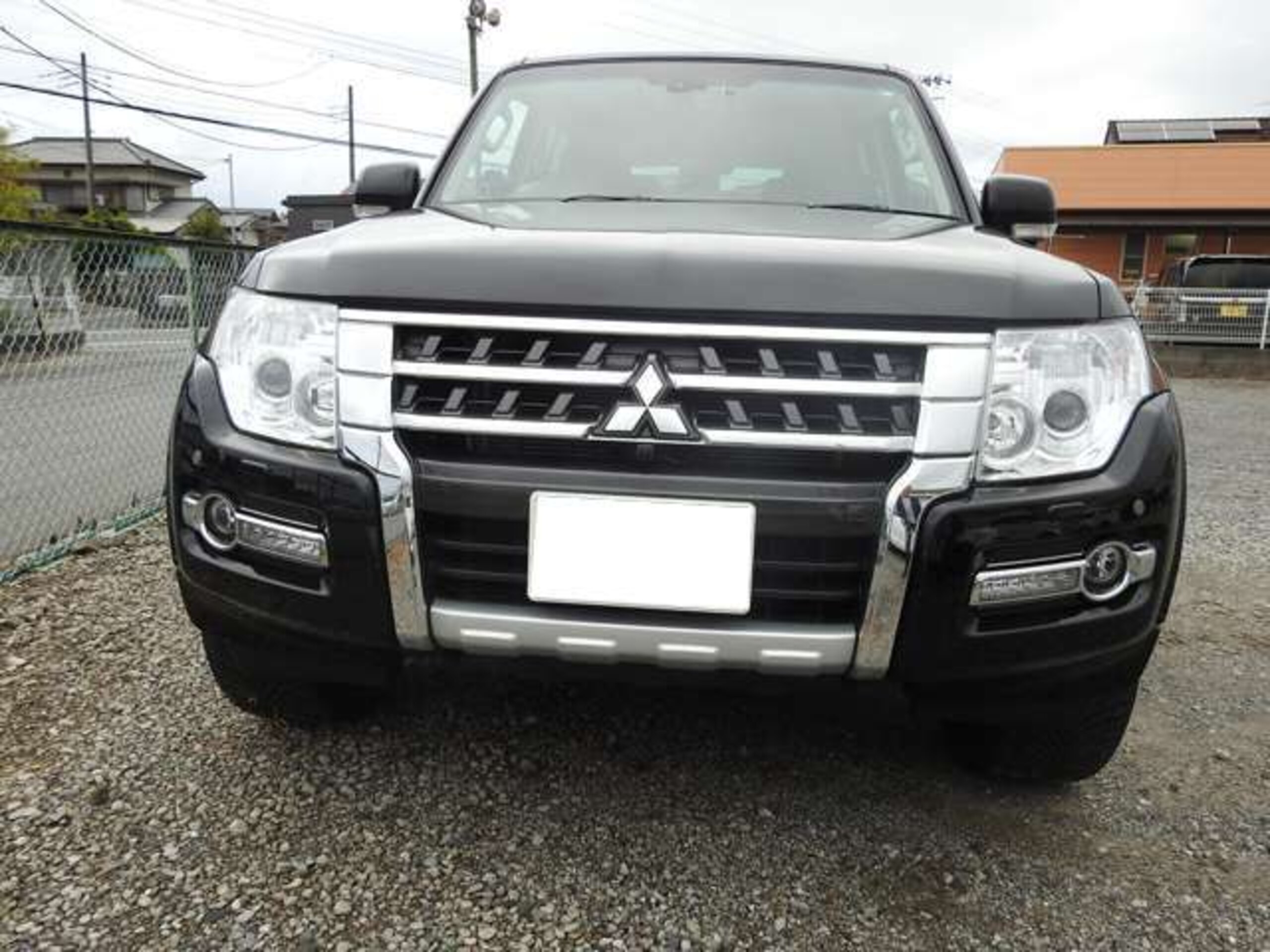 2019 Mitsubishi Pajero — photo 2