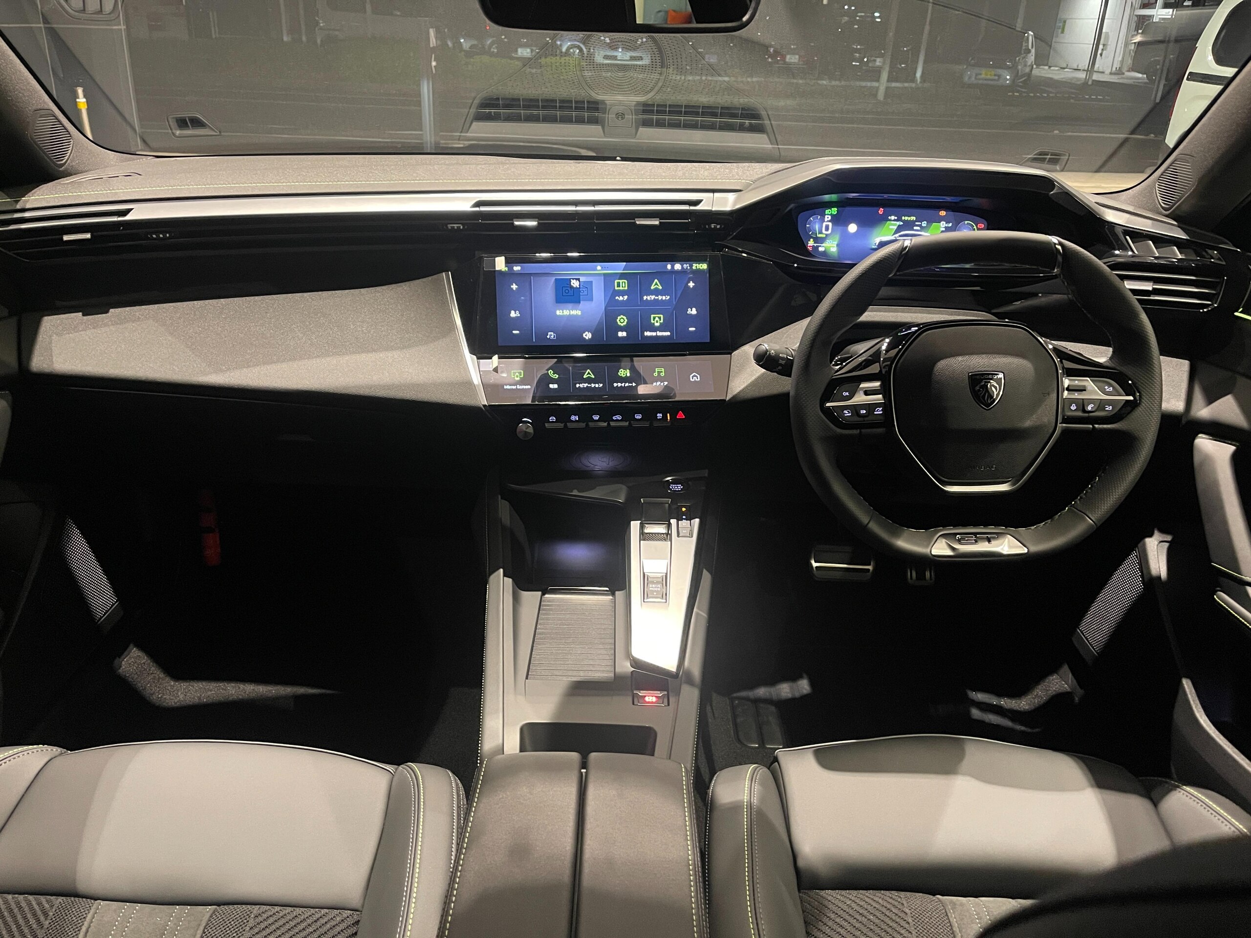 Peugeot 308GT Hybrid — photo 7