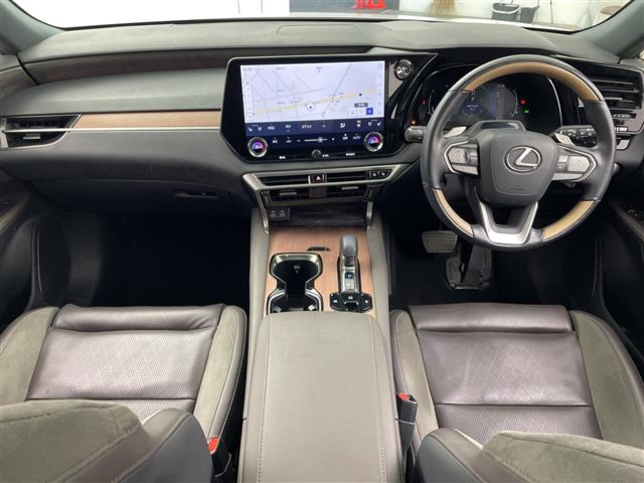 2023 Lexus Rx — photo 2