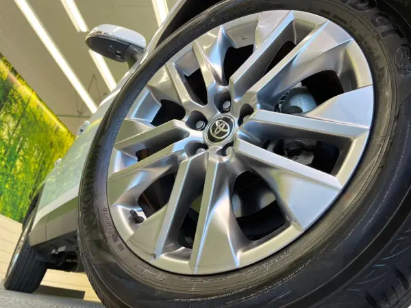 Toyota RAV4 2.0 G Z Package 4WD Sunroof Full Surround Camera (Platinum White Pearl Mica) — photo 9