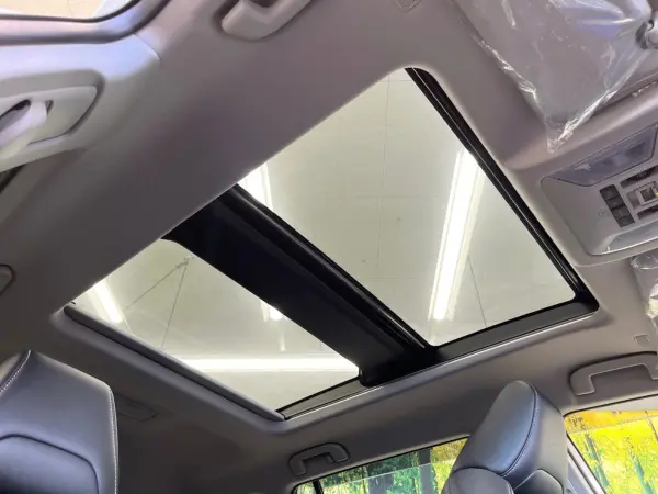 2022 Toyota  Rav4 — photo 3