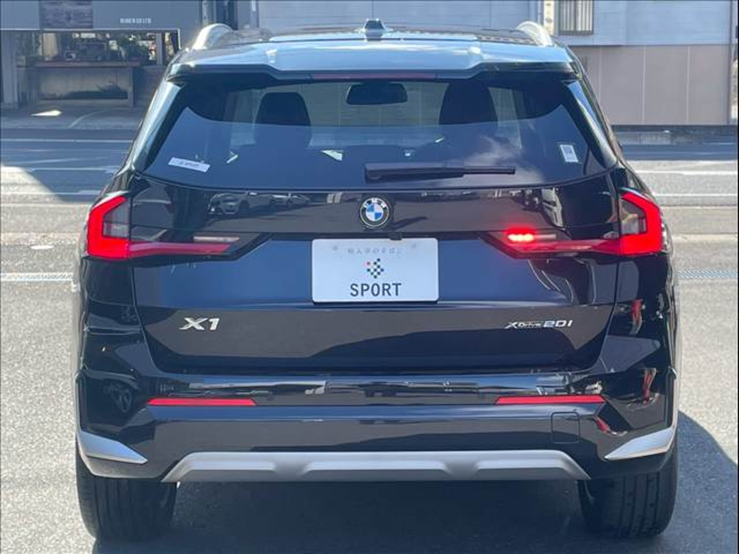 BMW X1 xDrive20i xLine DCT 4WD — photo 9