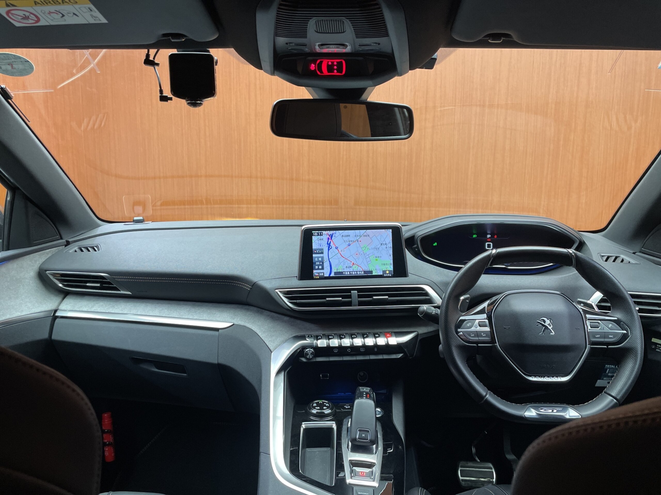 2019 Peugeot 3008 — photo 3