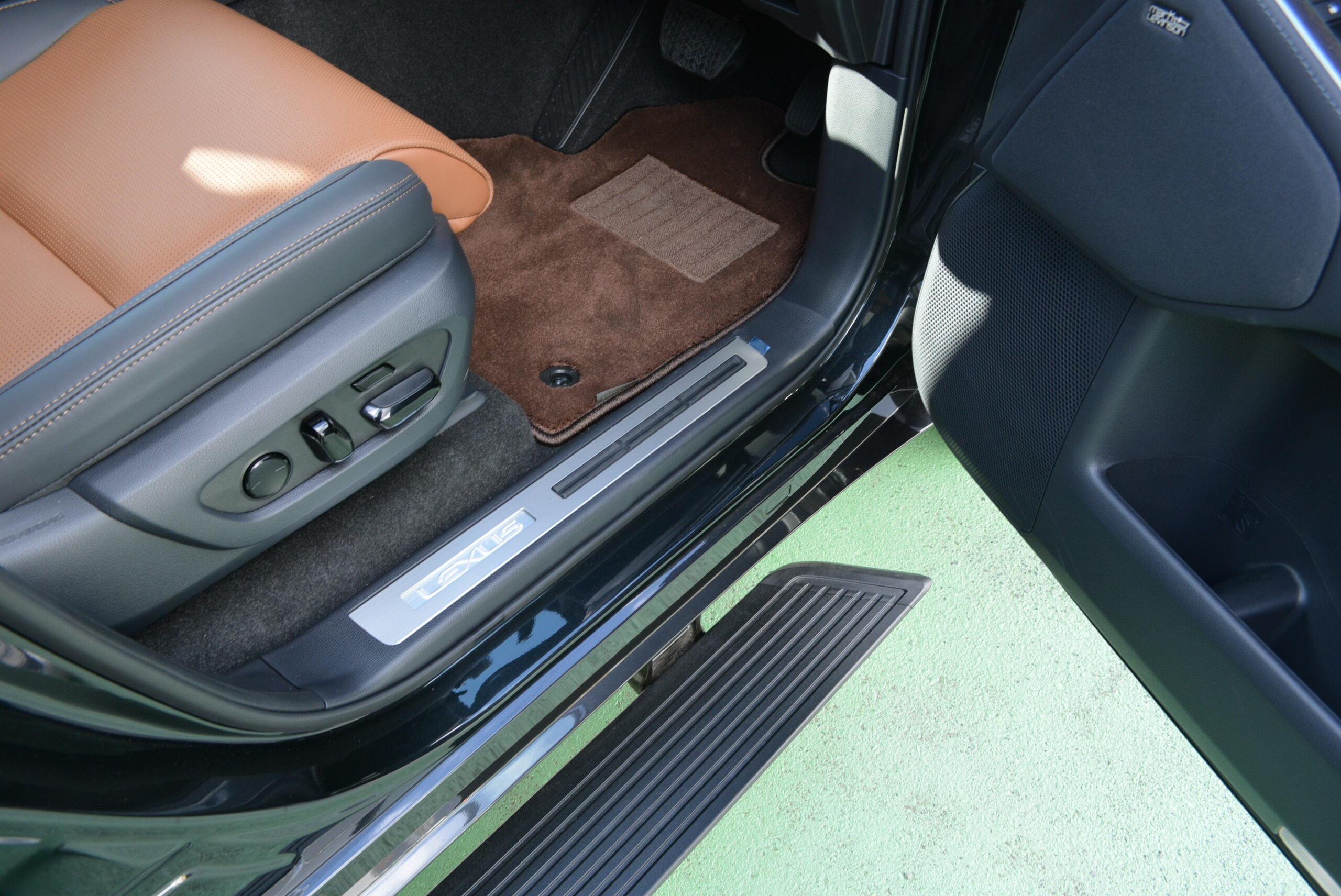 Lexus GX550 Version L 4WD — photo 8