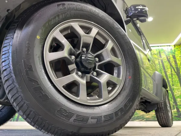 Suzuki Jimny Sierra 1.5 JC 4WD with Genuine 8-inch Navigation, Backup Camera, Safety Support, Non-Smoking, Seat Heater, Dashcam, Smart Key, ETC, Cruise Control, Genuine 15-inch Alloy Wheels, Auto High Beam, Full-Seg TV (Medium Gray) — photo 9