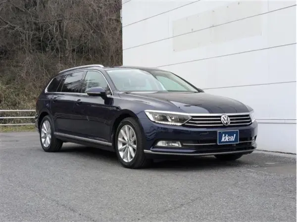 2019 Volkswagen Passat — photo 3