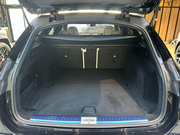 Mercedes-Benz E-Class Wagon E200 Avantgarde AMG Line Package (ISG Equipped Model) MP202401 Nebula Gray INT AMG Line Package Laser Exclusive Package (Obsidian Black) — photo 7