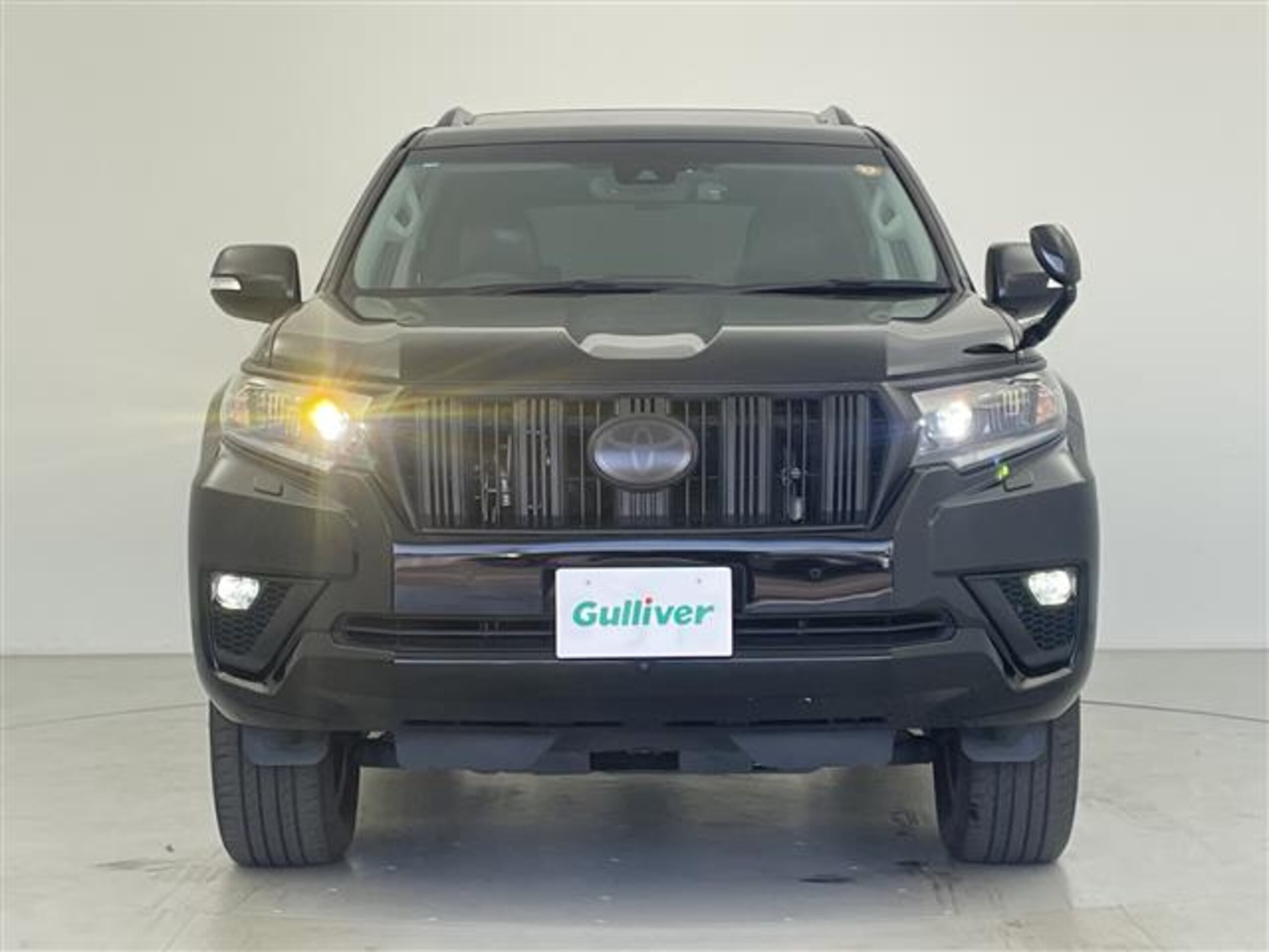 Toyota Land Cruiser Prado 2.8 TX L Package Matte Black Edition Diesel Turbo 4WD — photo 9