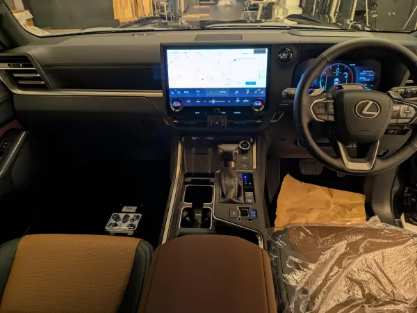 Lexus GX550 Version L 4WD (Graphite Black Glass Flake) — photo 7
