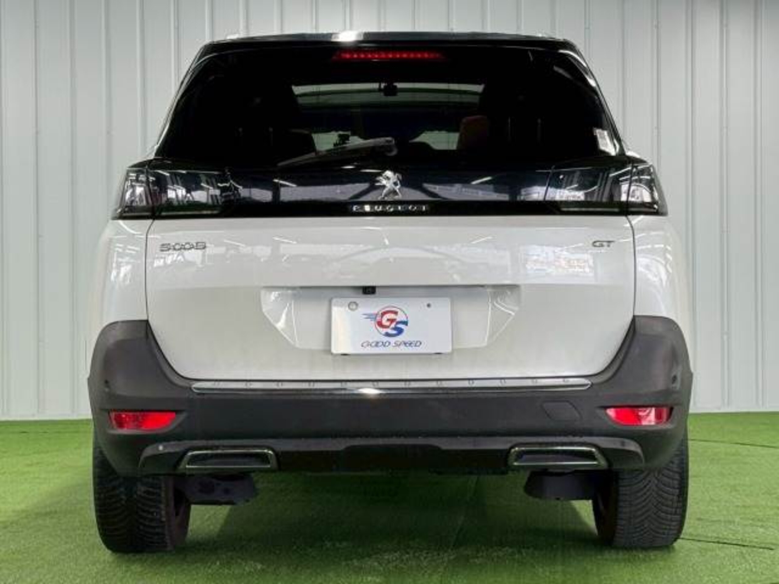 Peugeot 5008 GT BlueHDi Red Nappa Diesel Turbo — photo 9