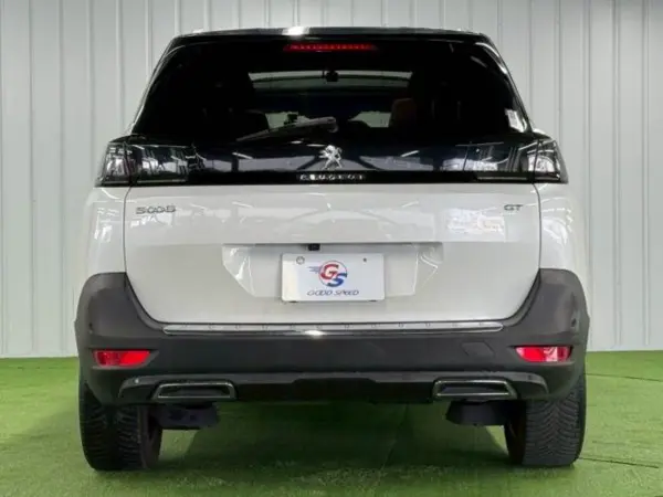 Peugeot 5008 GT BlueHDi Red Nappa Diesel Turbo — photo 9