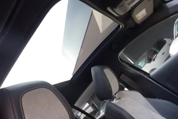 Peugeot 208GT Certified Used Car 1-Year Warranty Glass Roof Dashcam Aftermarket Wheels & Studless Tires OEM Wheels & Normal Tires Automatic Emergency Braking LED Headlights Backup Camera CarPlay & Android Auto (Black) — photo 9