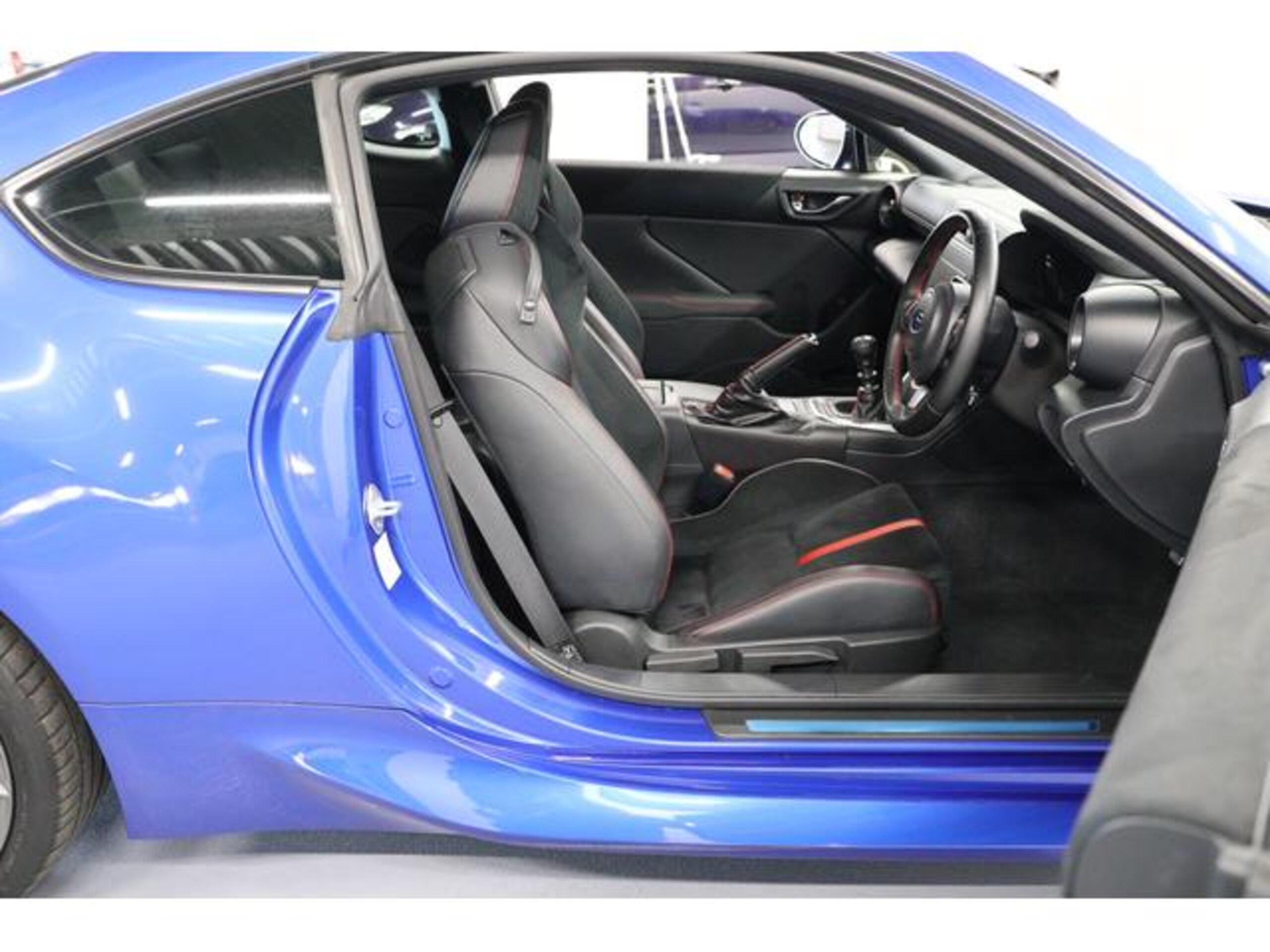 Subaru BRZ 2.4 S with Carrozzeria 9-inch Navi, ETC 2.0, Backup Camera, New Tires, LED, Shark Fin Antenna, Rear Vehicle Detection — photo 8