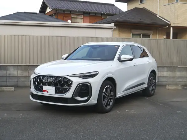 Audi Q5 TDI Quattro 150kW Advanced S Line Package Diesel Turbo 4WD S Line Interior Plus Package Certified Used Car (Glacier White Metallic) — thumbnail 1