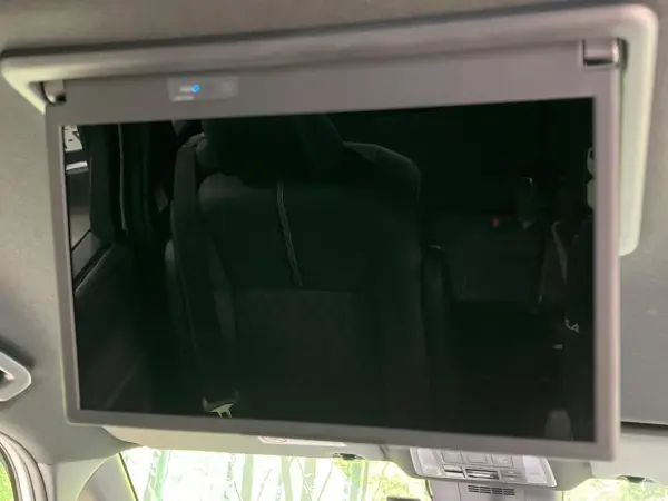 2022 Toyota Noah — photo 3