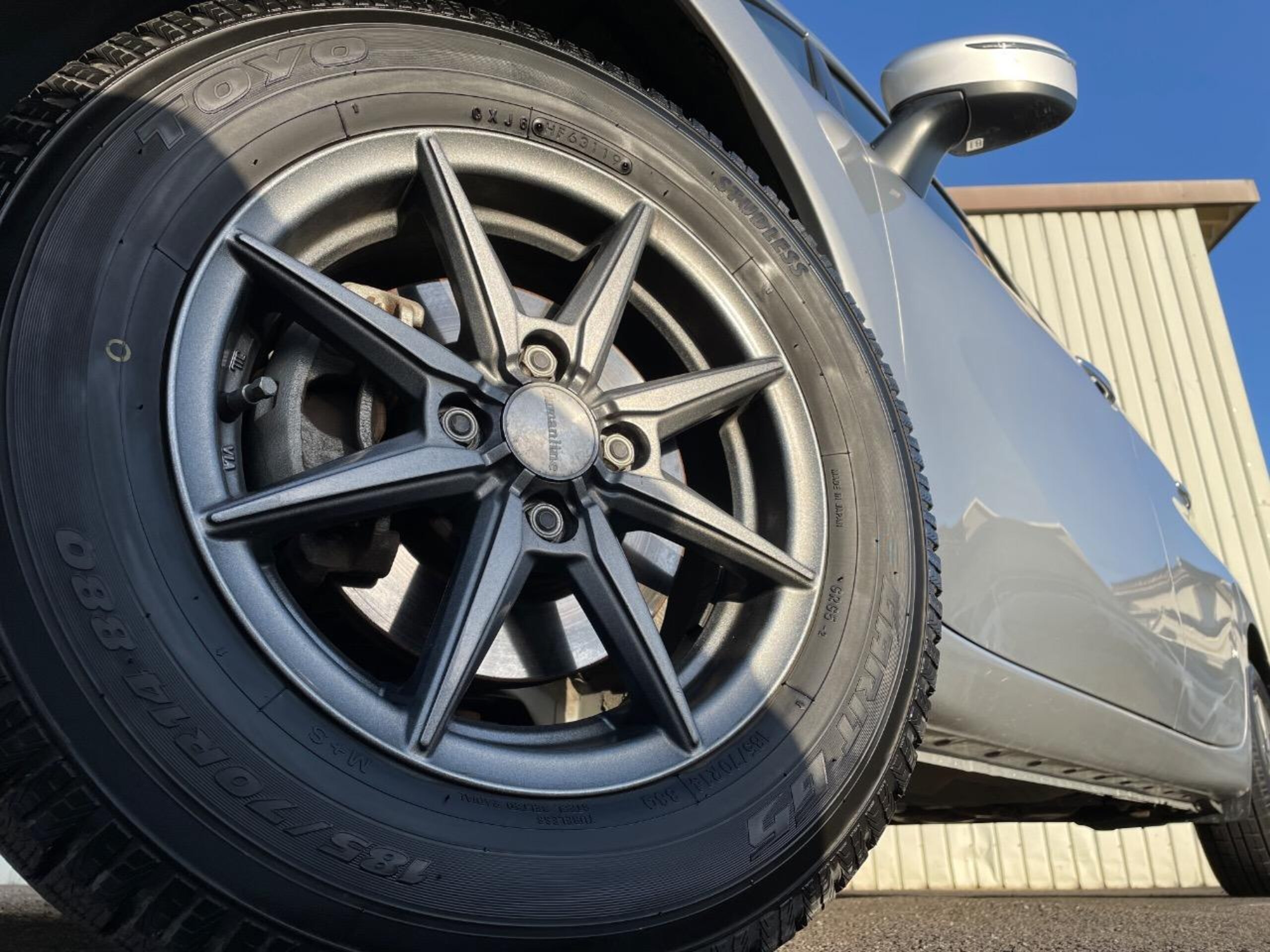 Nissan Note 1.2 X with Navigation, Backup Camera, and Collision Mitigation System — photo 9