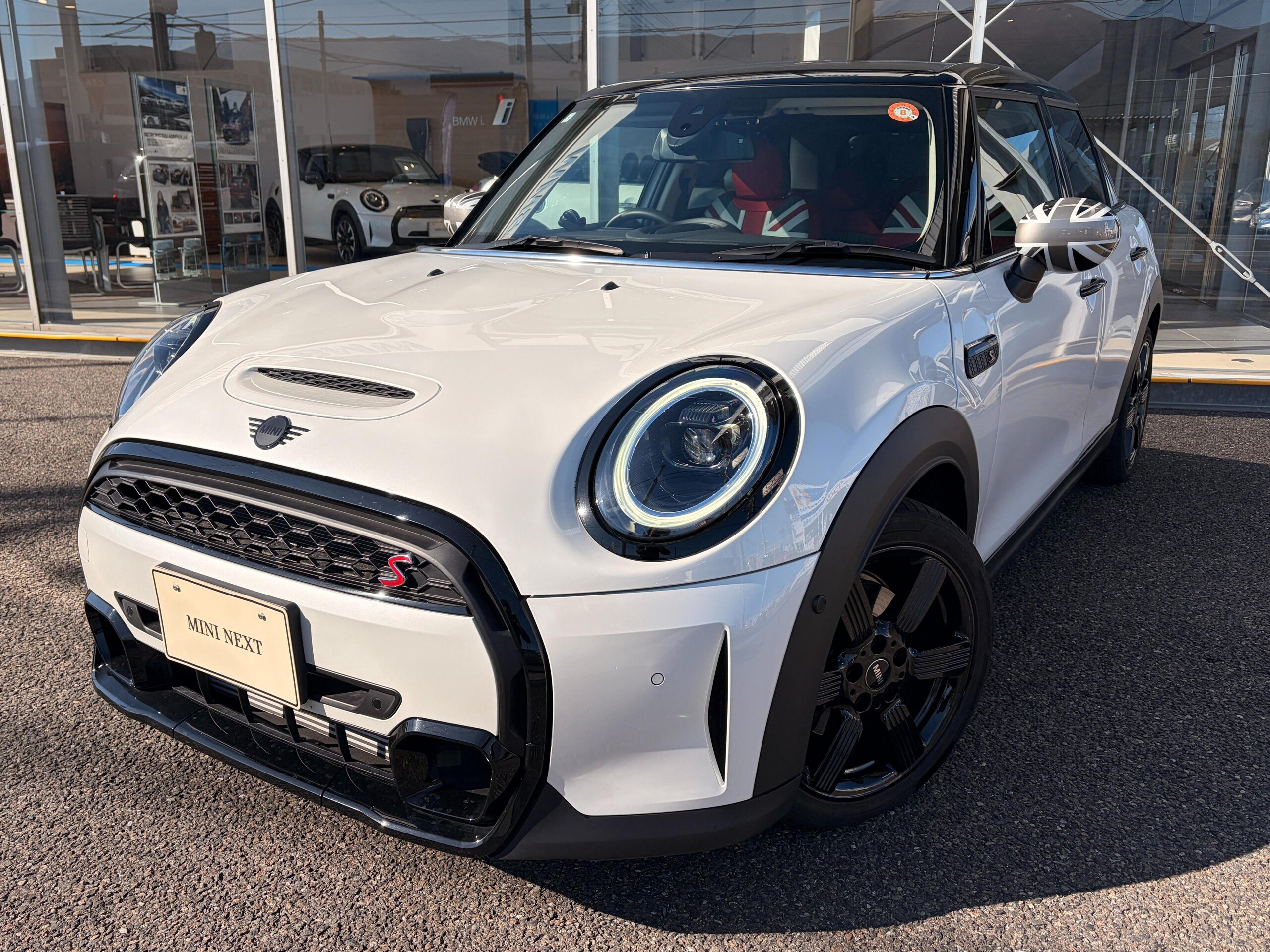 Mini Cooper SD 5-Door Premium Plus Package with Cabana Seat Covers, Seat Heaters, Navigation