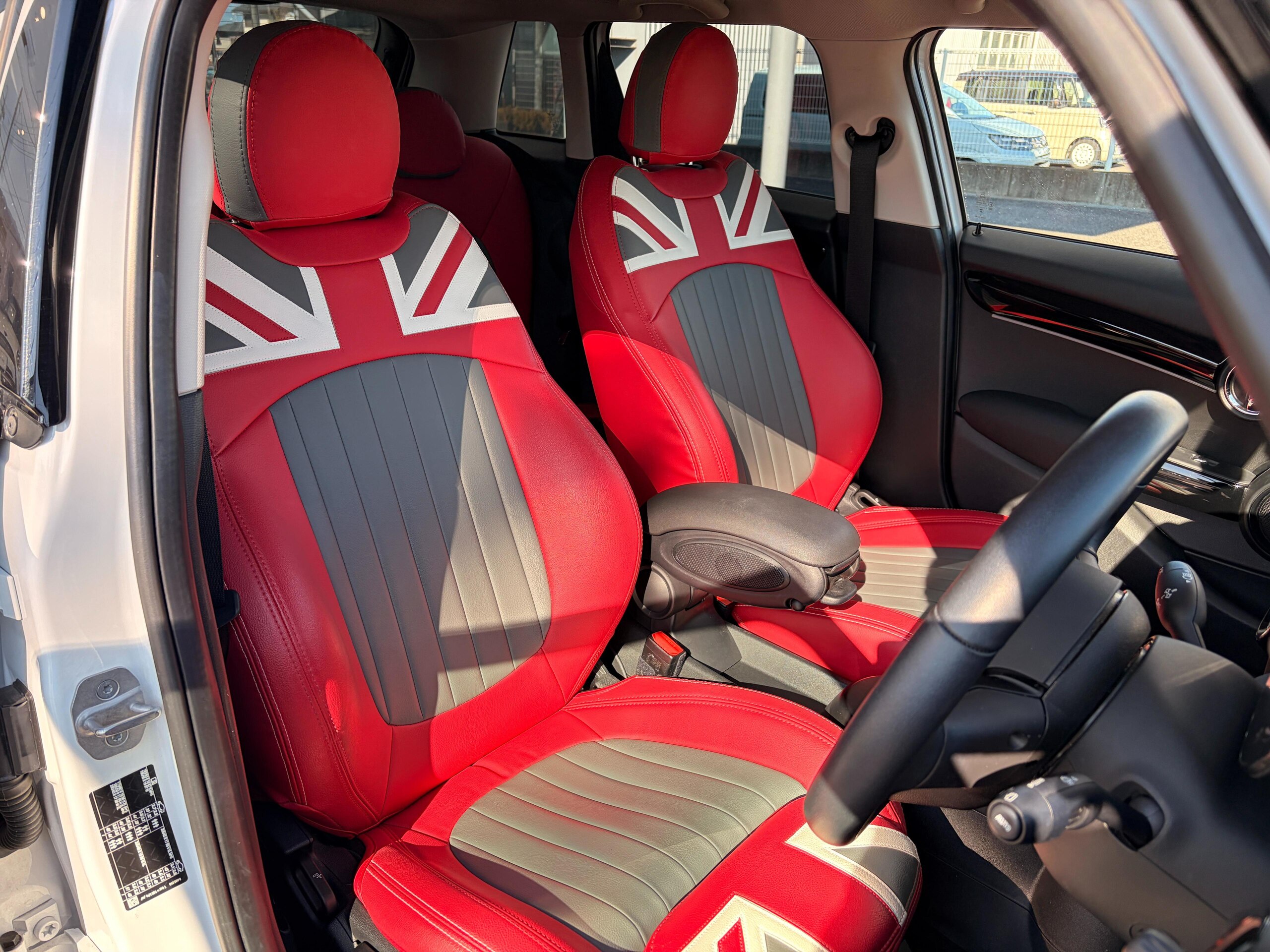 2024 Mini Cooper — photo 2