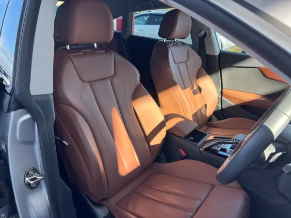 Audi A5 Sportback 35 TDI Advanced Luxury Package TV Tuner Comfort Package Privacy Glass Decorative Panel Walnut Brown (Floret Silver Metallic) — photo 8