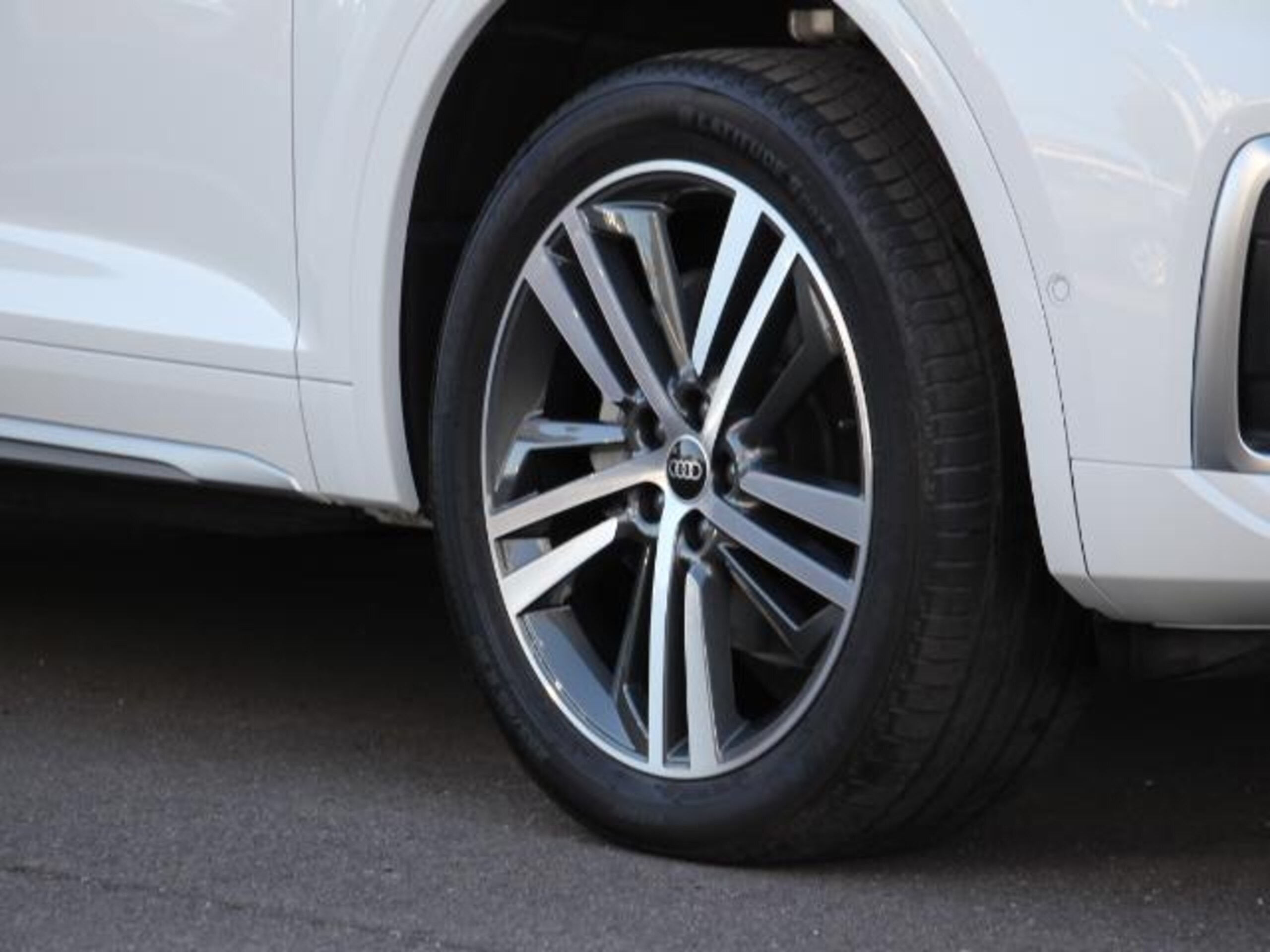 2025 Audi Q5 — photo 3